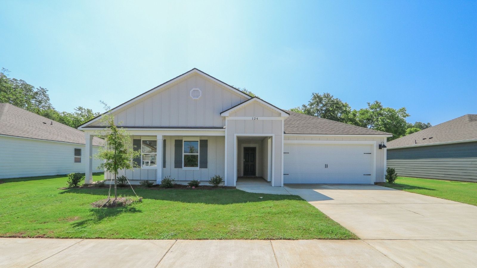 Exterior:Elevation Image 0.