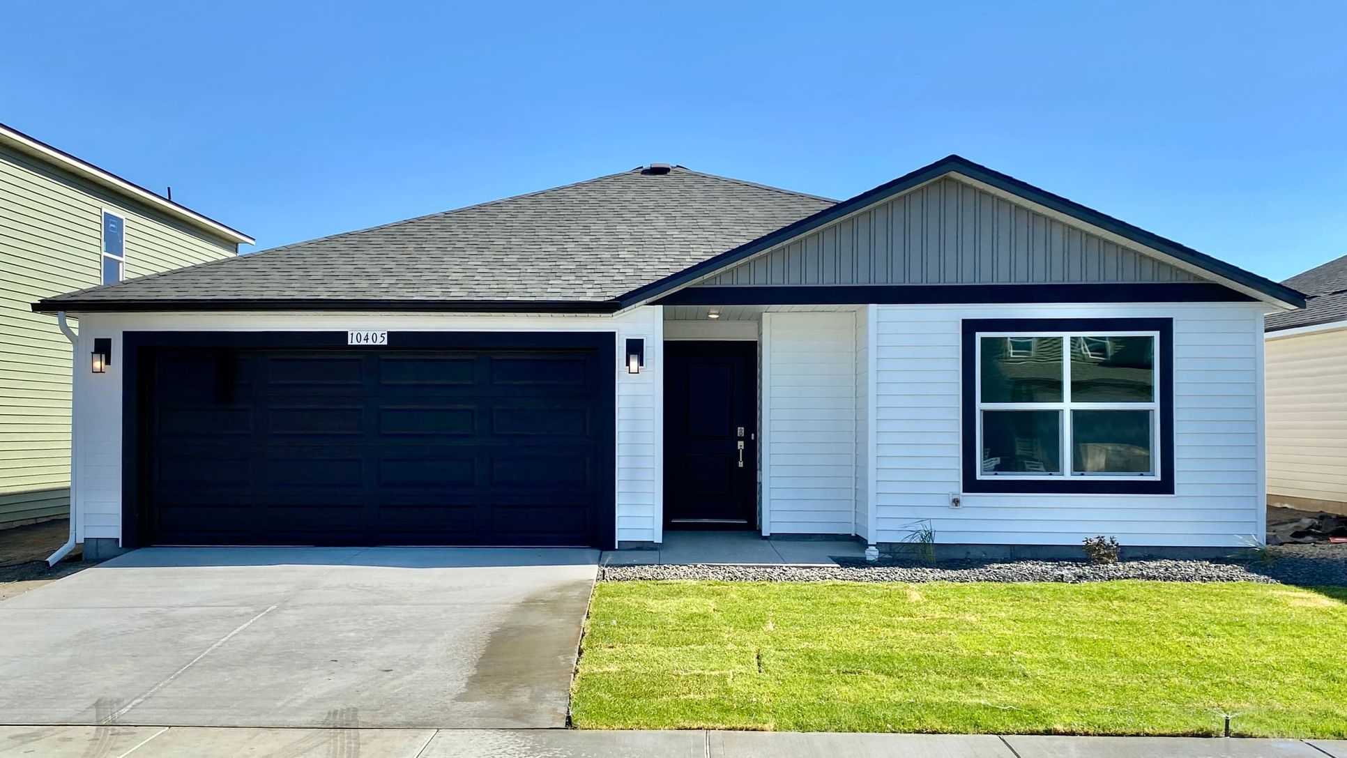 Exterior:Elevation Image 0.