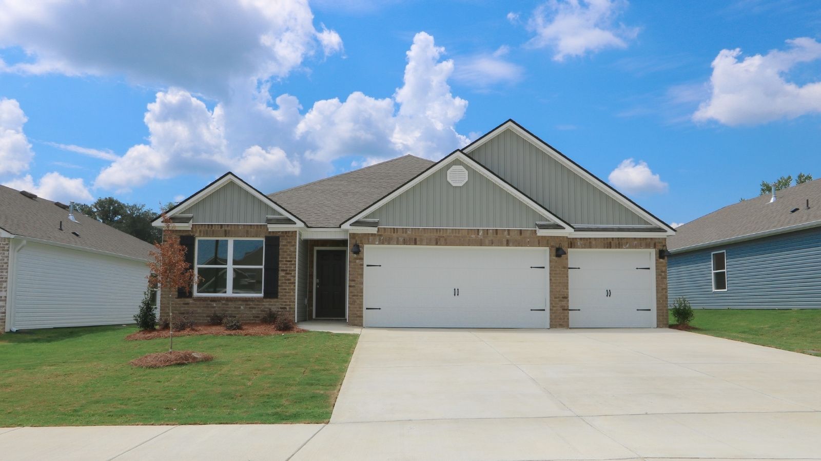 Exterior:Elevation Image 0.