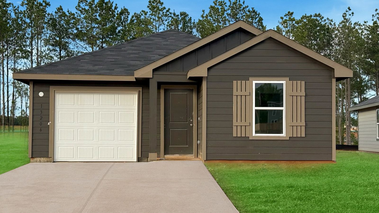 Exterior:Elevation Image 0.