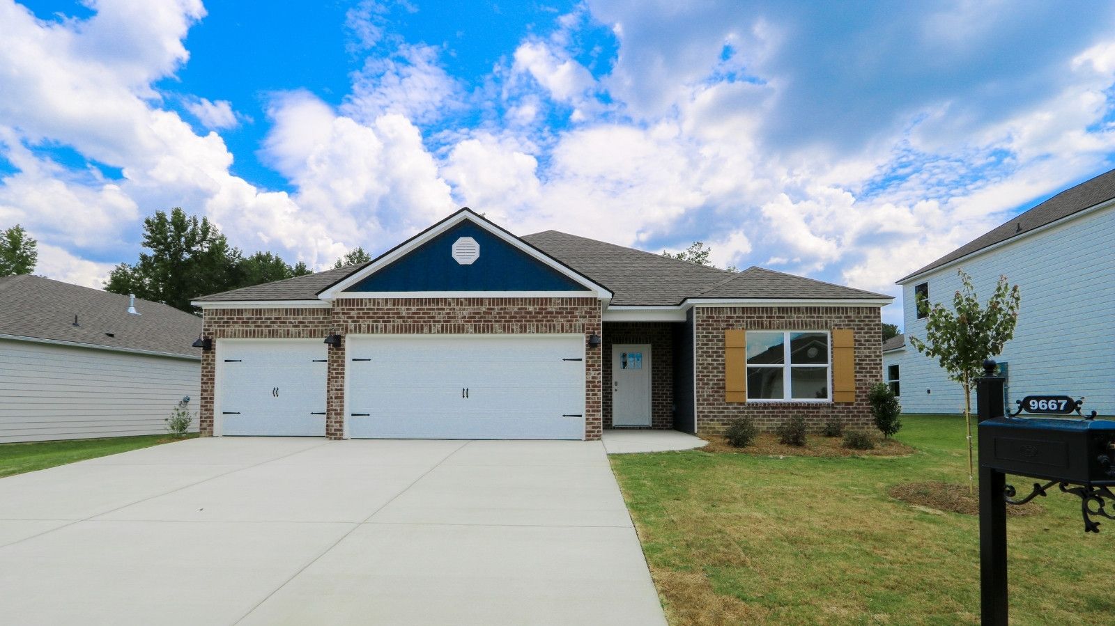 Exterior:Elevation Image 0.