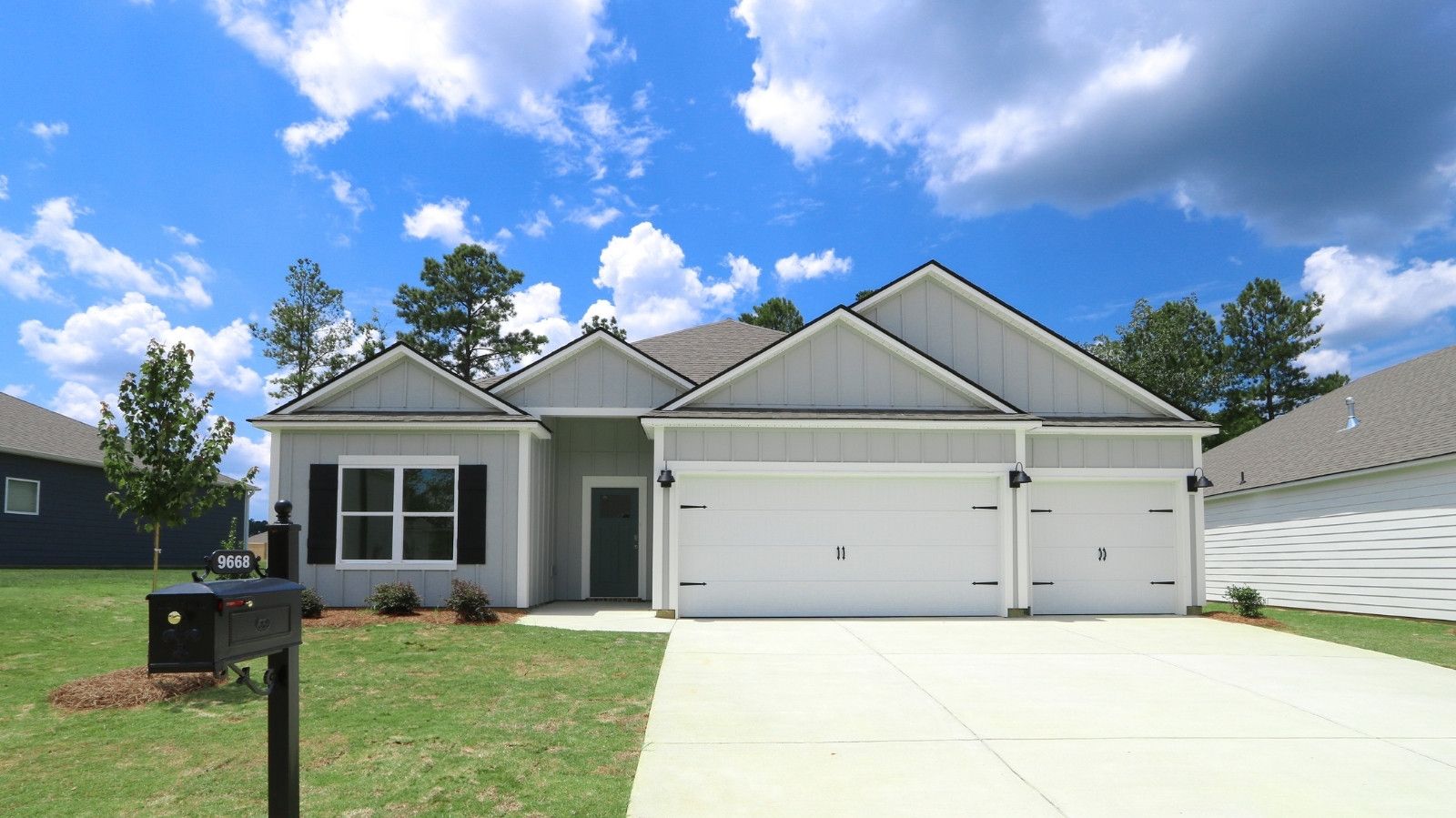 Exterior:Elevation Image 0.