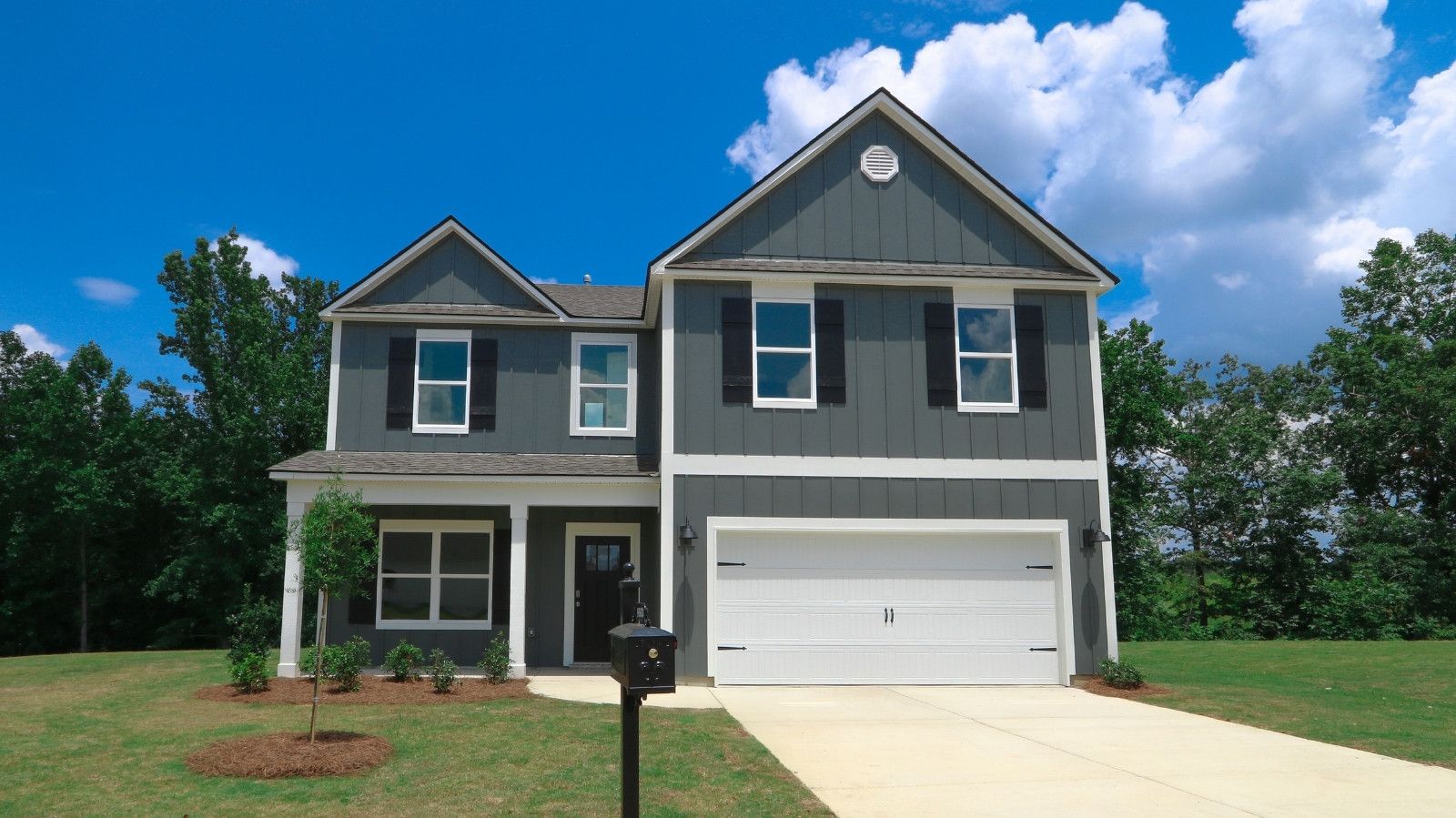 Exterior:Elevation Image 0.