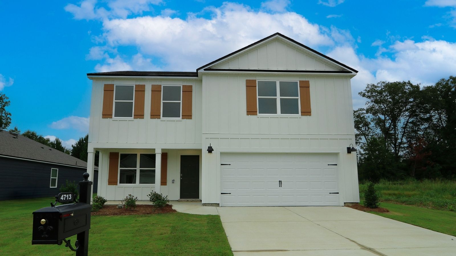 Exterior:Elevation Image 0.