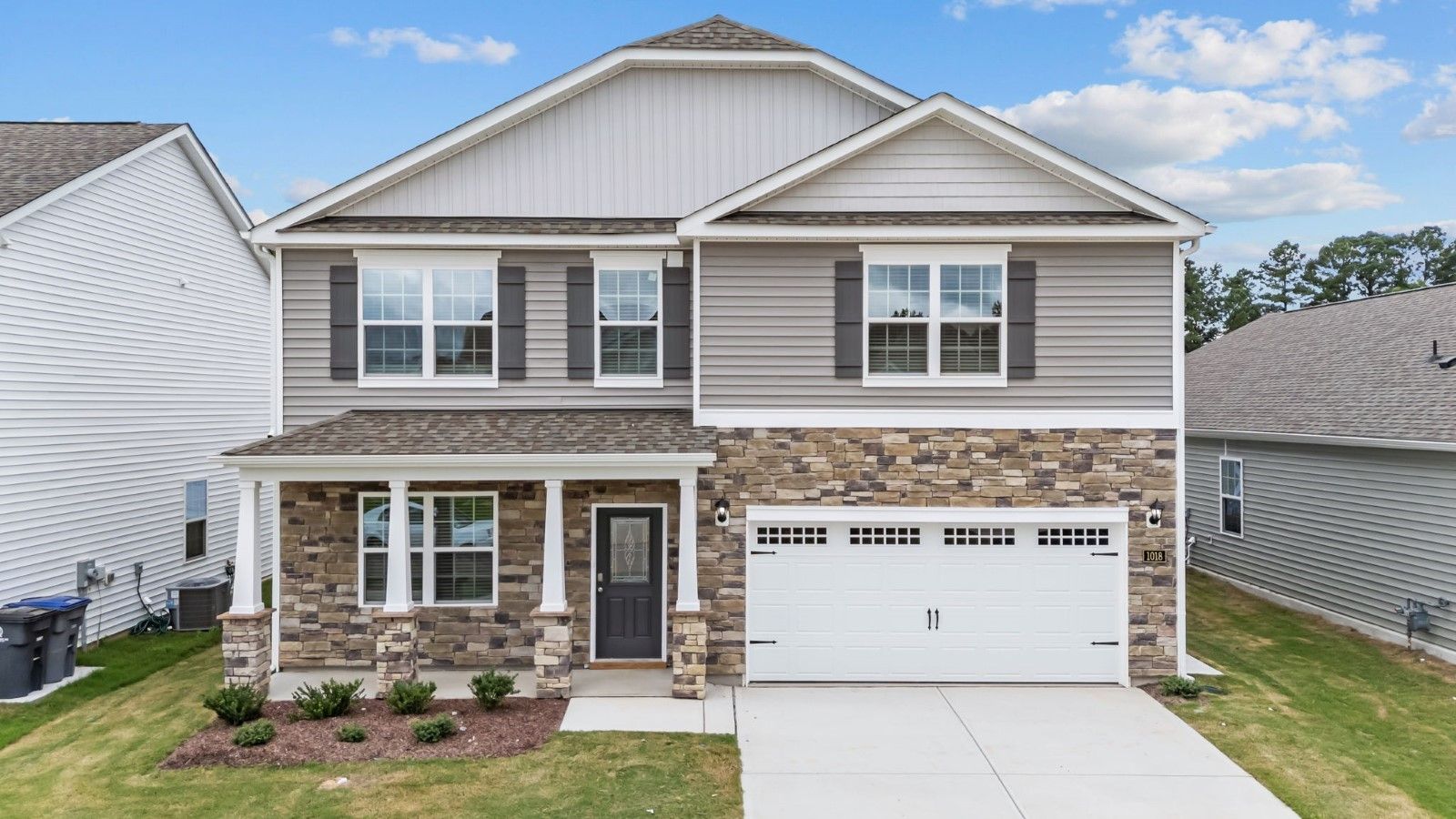 Exterior:Elevation Image 0.