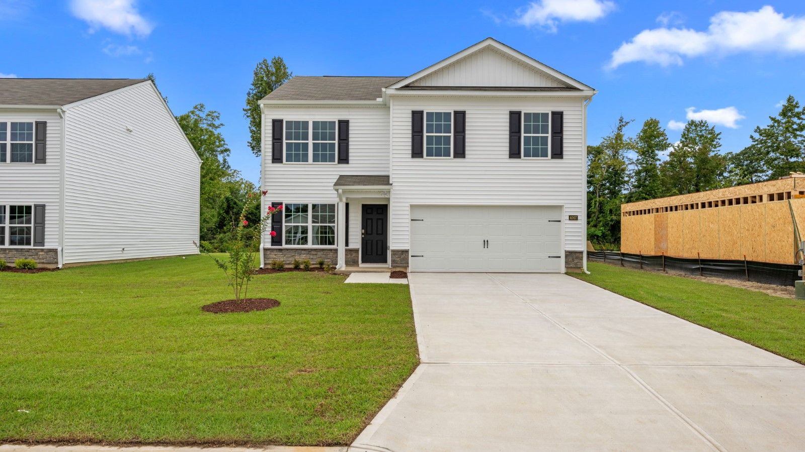 Exterior:Elevation Image 0.