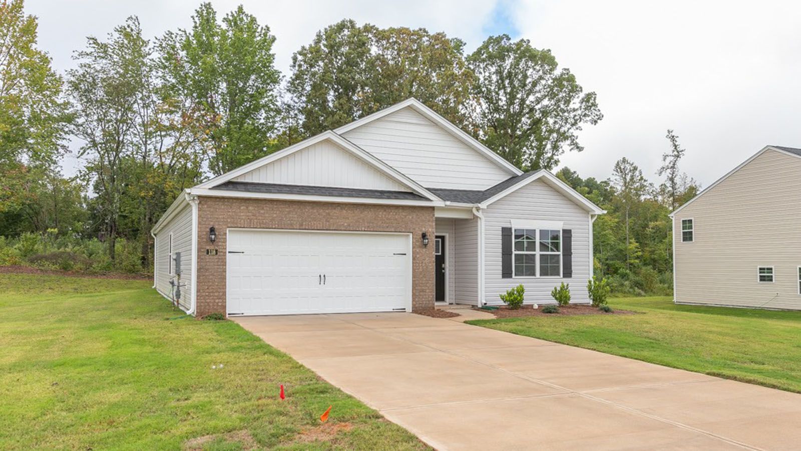 Exterior:Elevation Image 0.