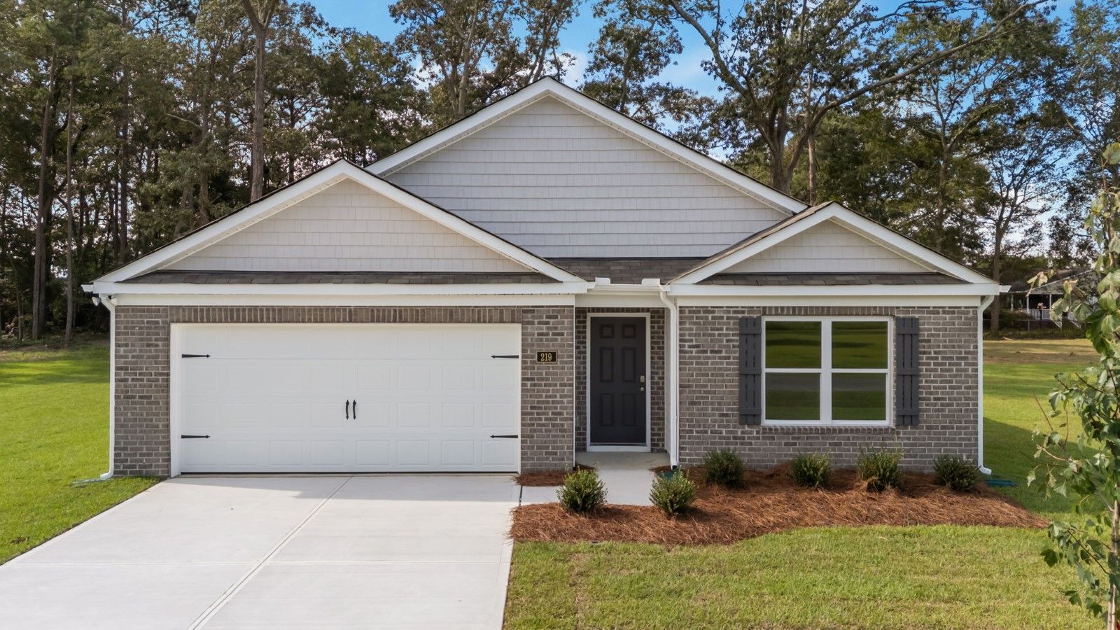 Exterior:Elevation Image 0.