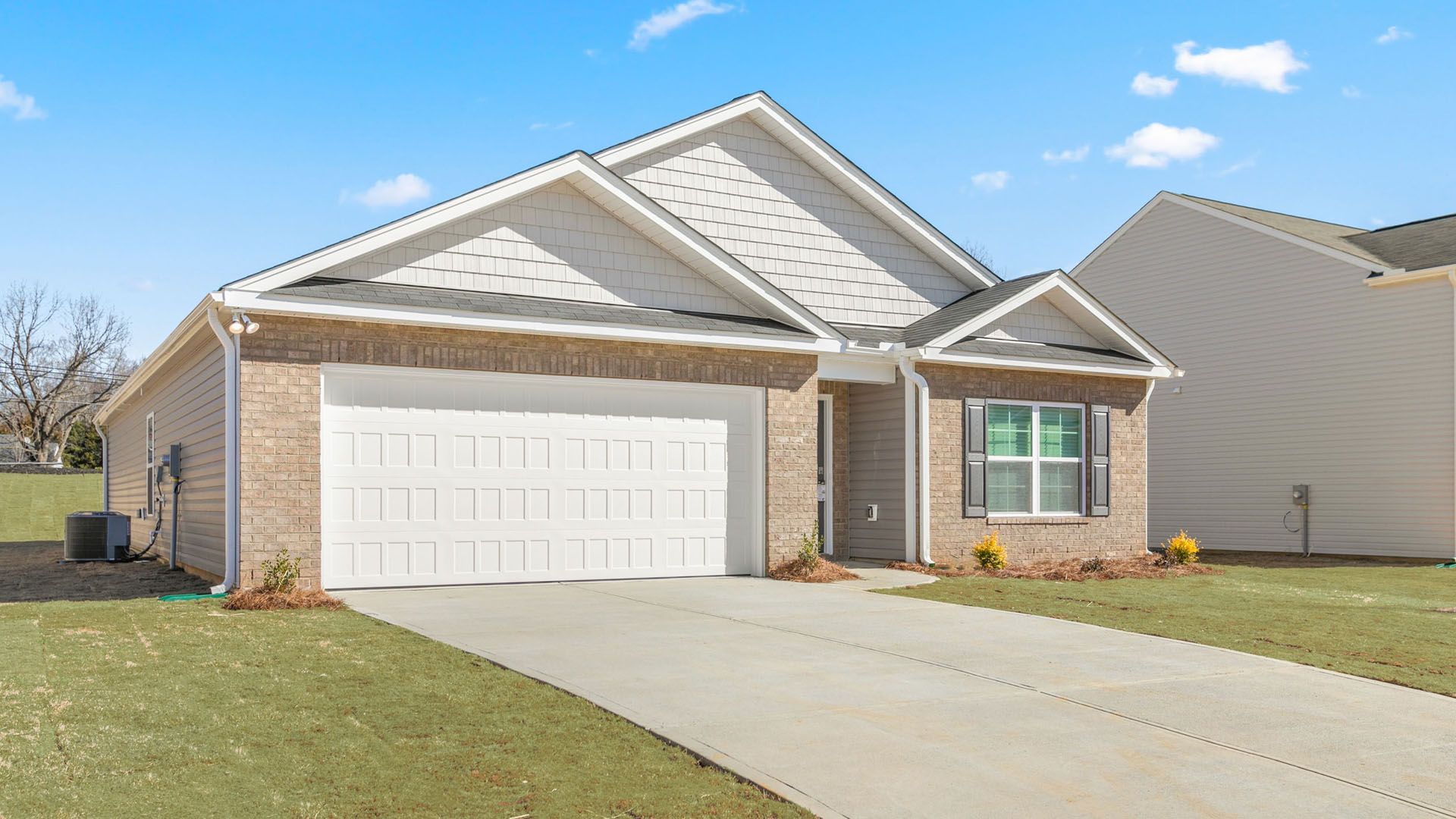 Exterior:Elevation Image 0.