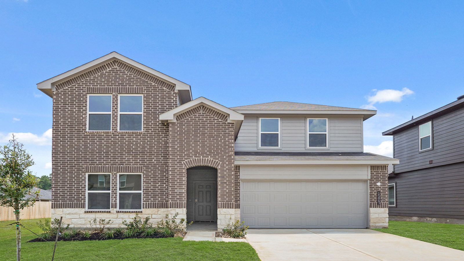 Exterior:Elevation Image 0.