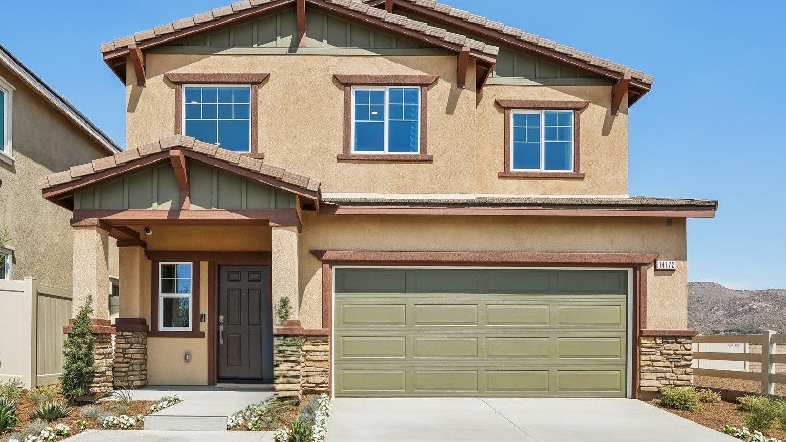 Exterior:Elevation Image 0.