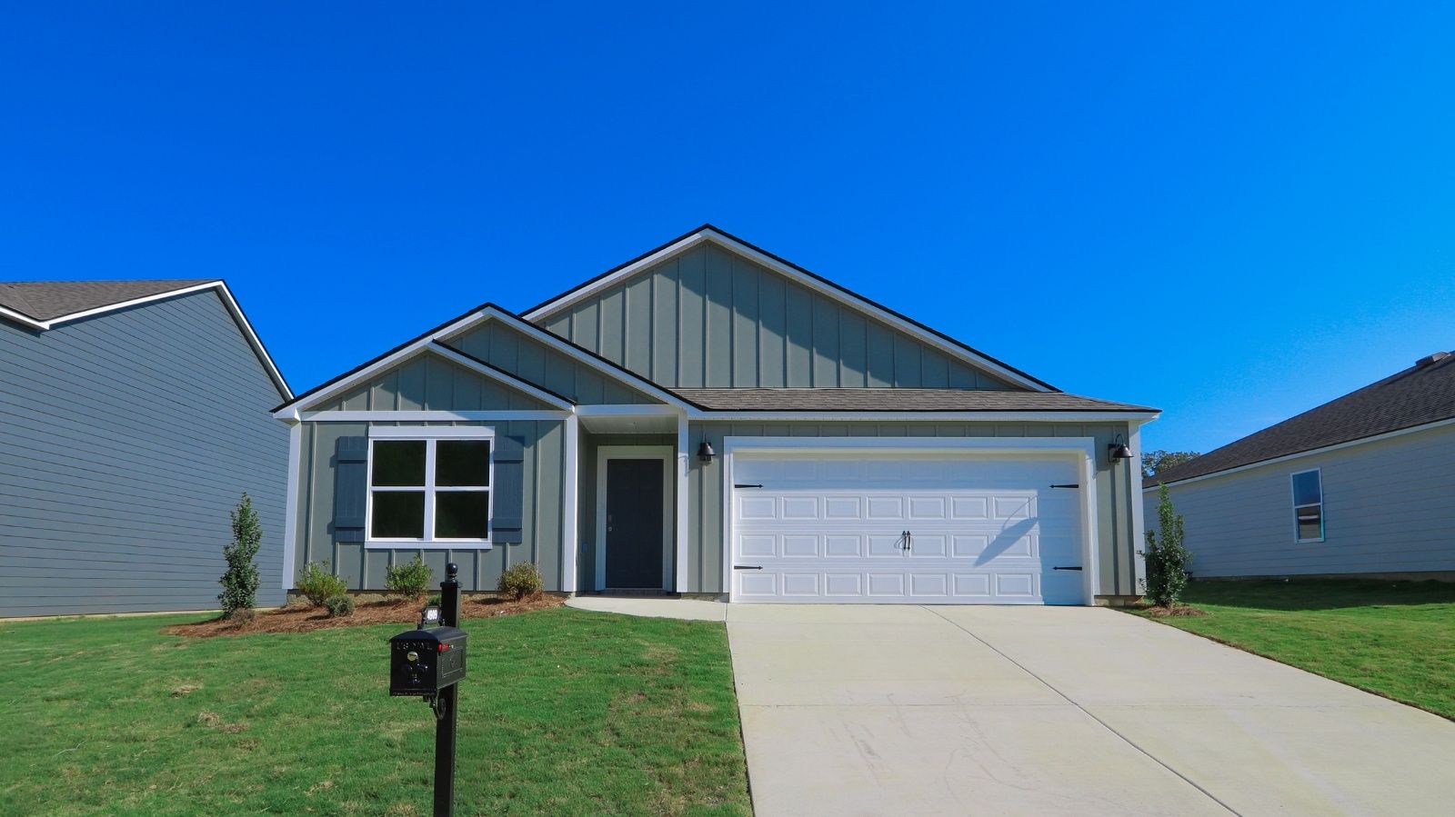 Exterior:Elevation Image 0.