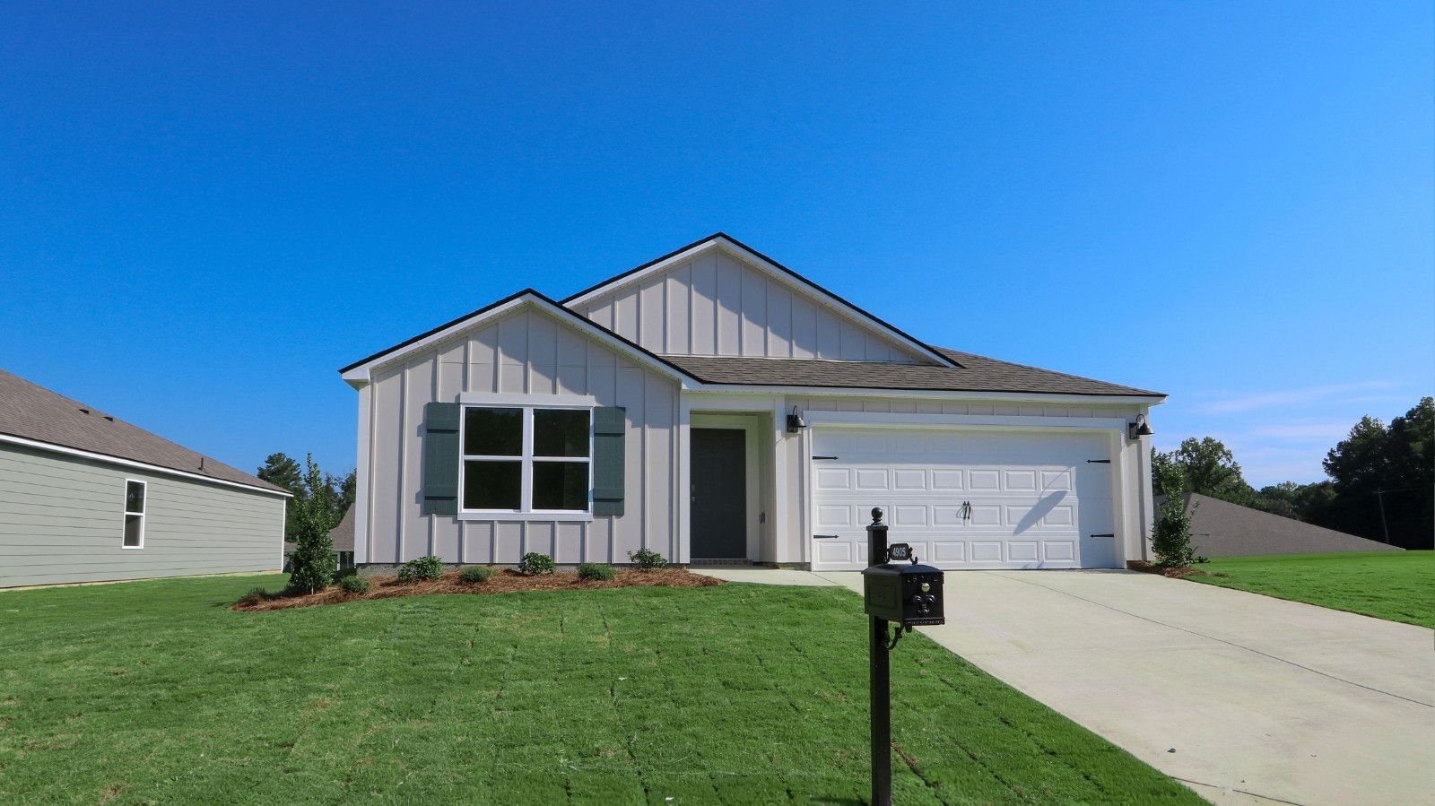 Exterior:Elevation Image 0.