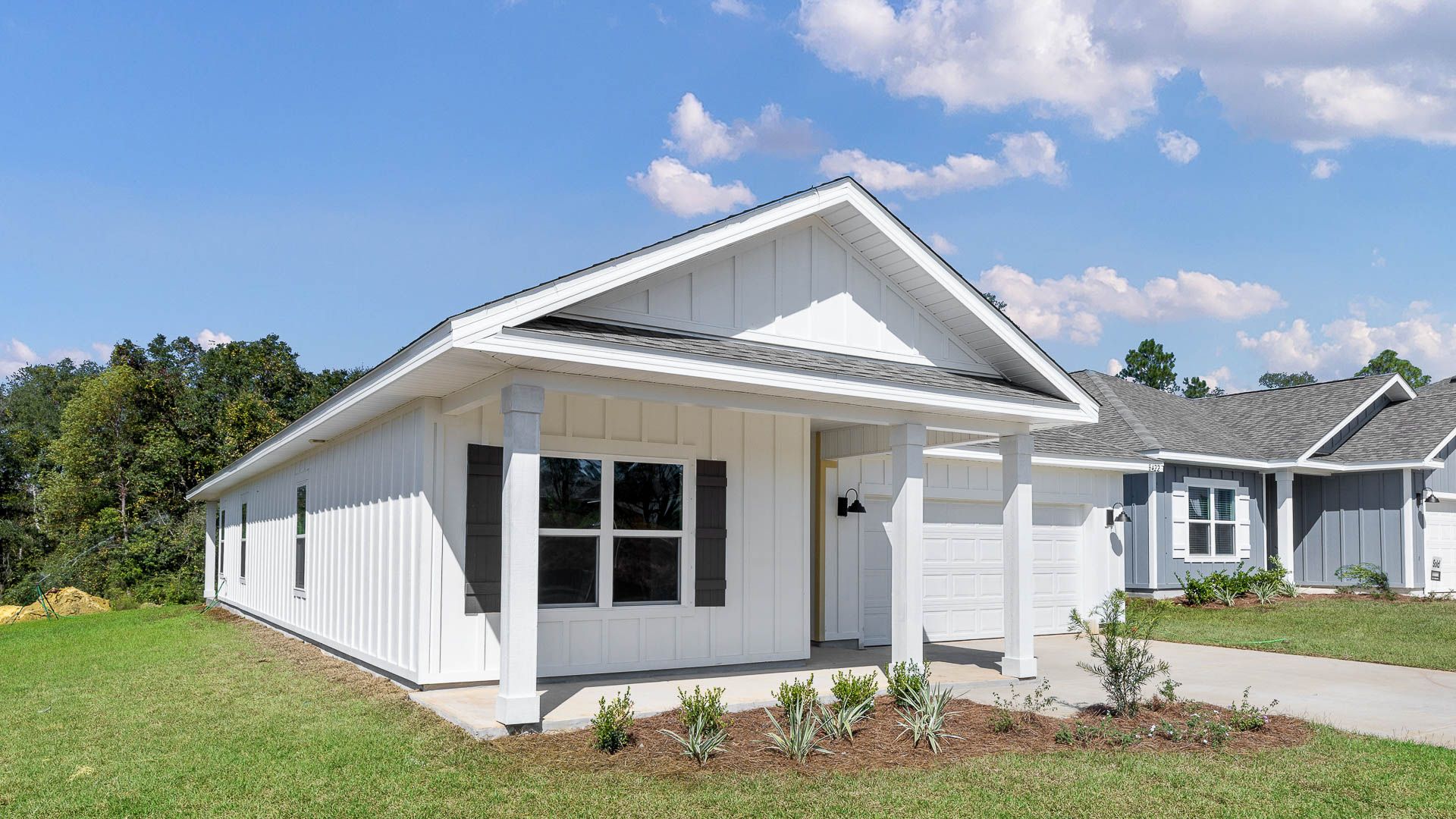 Exterior:Elevation Image 0.