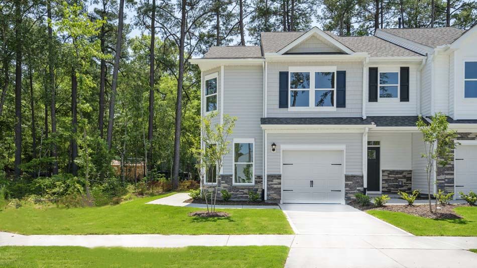 Exterior:Elevation Image 0.