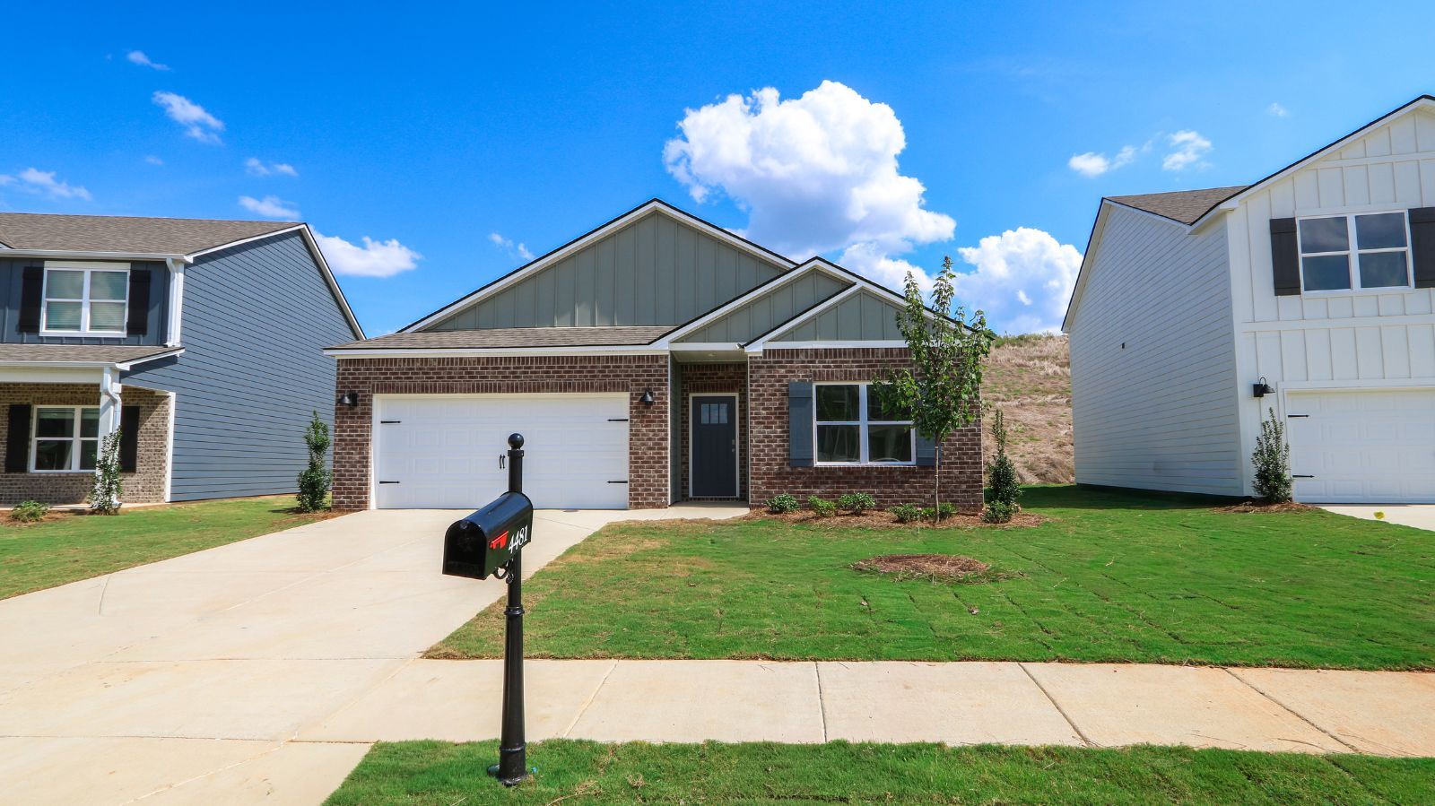 Exterior:Elevation Image 0.