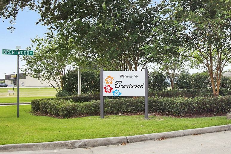 Front Entrance-Community Sign - DSLD Homes- Marrero - Louisiana- New Orleans area- Brentwood