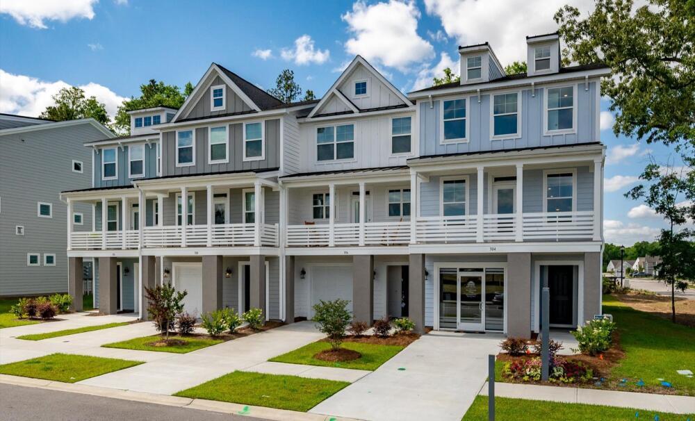 New Riverside Village