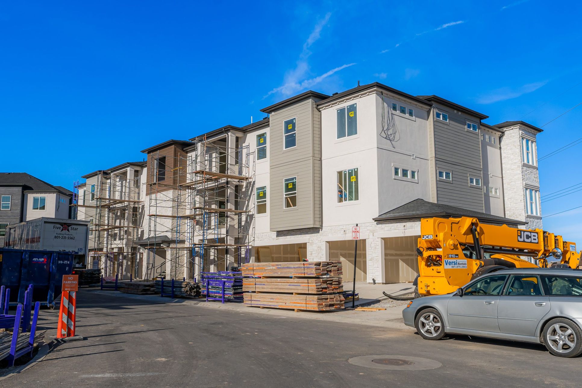Condo B Front Second Level31413:dsc01623