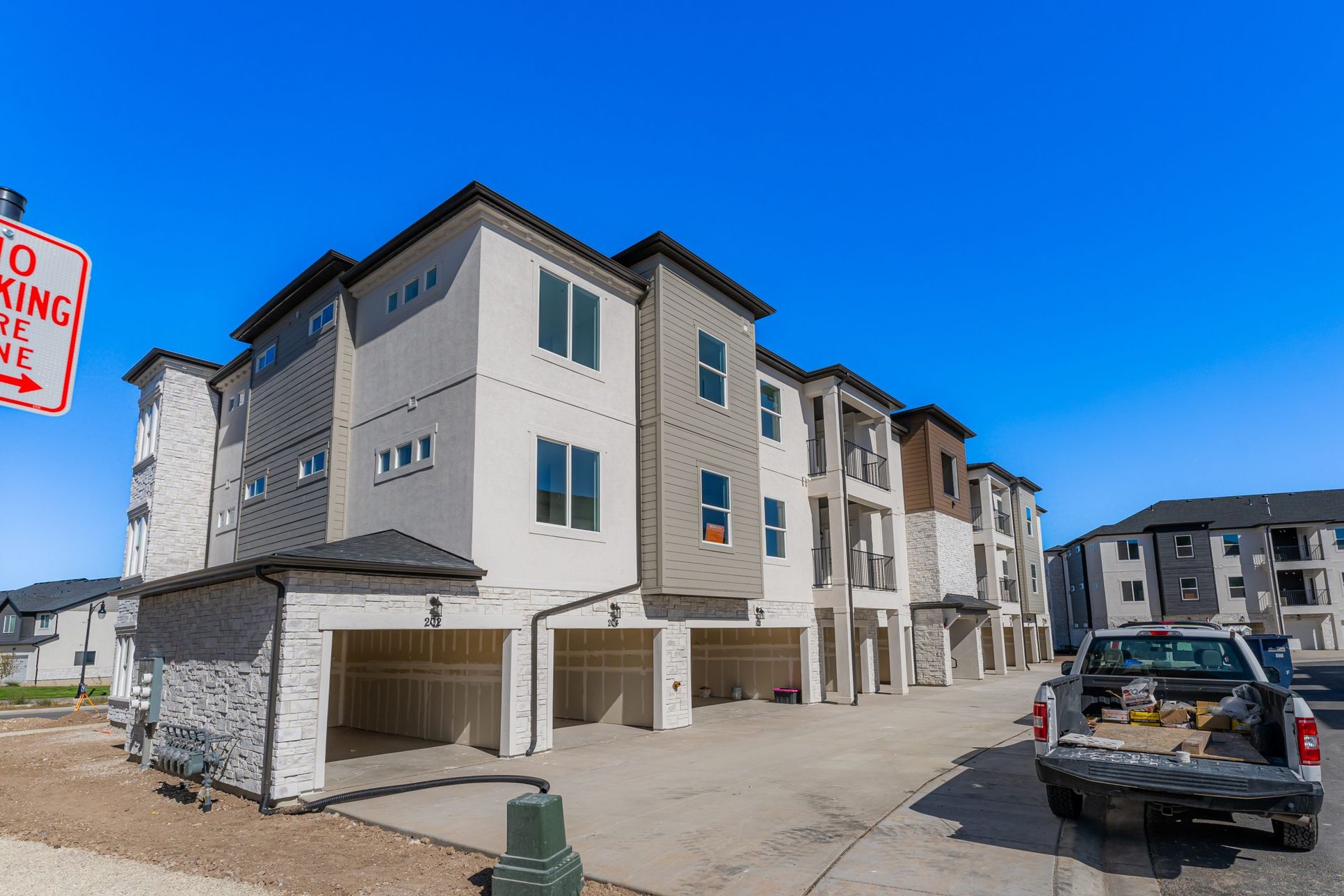 Exterior:dsc08858