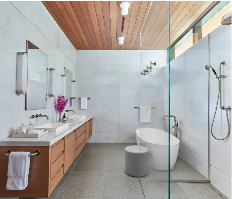 Edgewater Custom Homes Inc.,33469