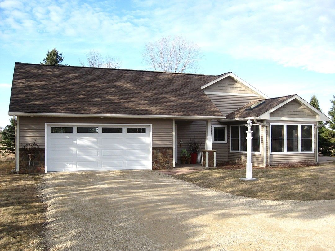 Ed Rohl Construction,54011