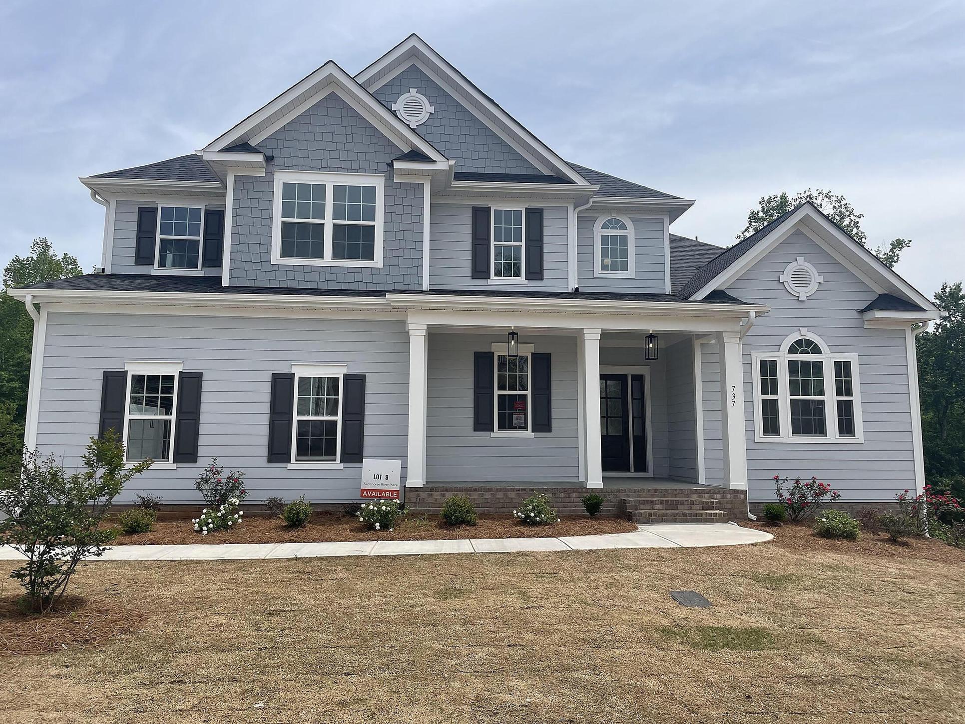 Exterior:Front of Home