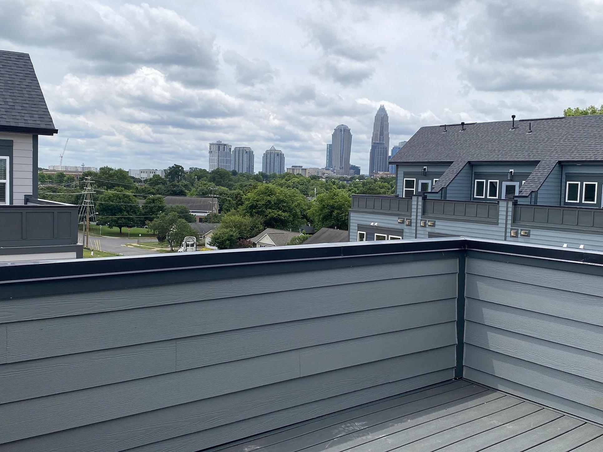 Exterior:Rooftop Terrace Skyline Views