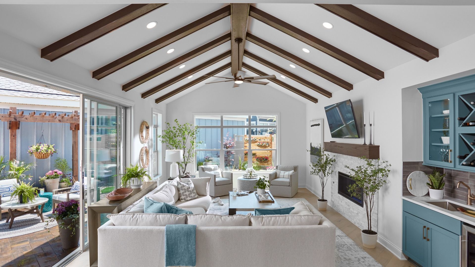 The Courtyards of Fishers_Provenance_Interior_Living Room