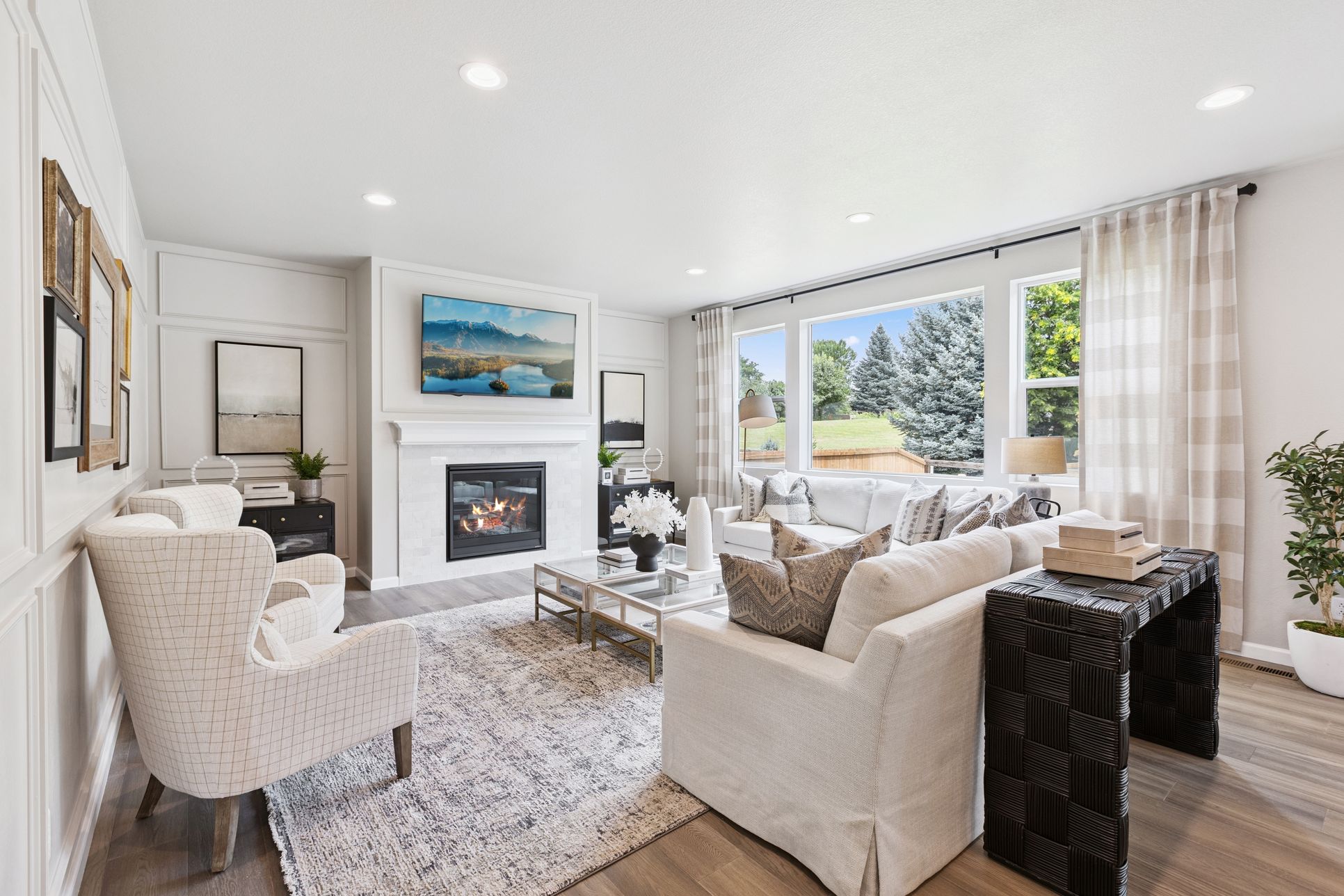 Highlands Preserve - Great Room - Model Photography - Risewell Homes