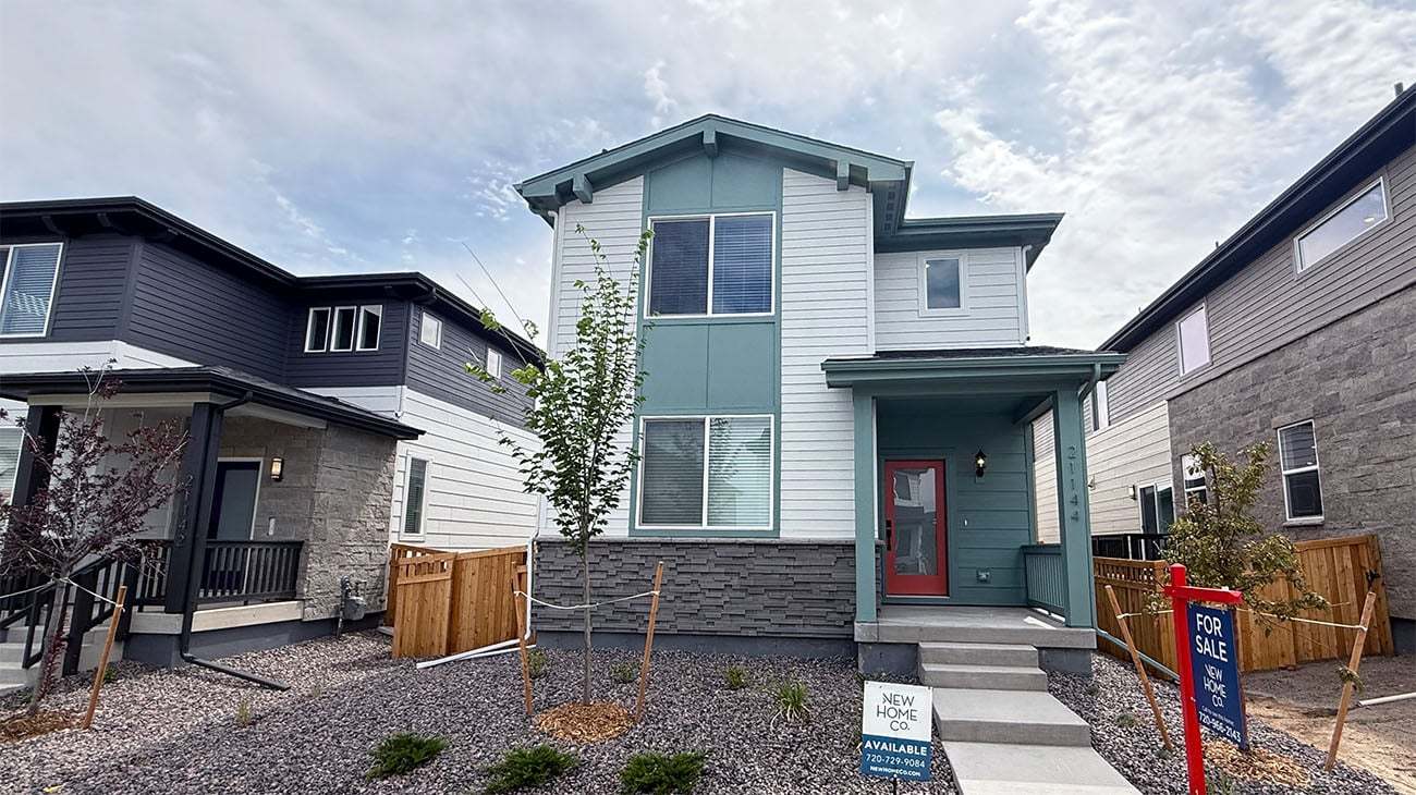 Woodrose - B3L34 – 21144 E. 63rd Dr - Front exterior - Homesite Photography