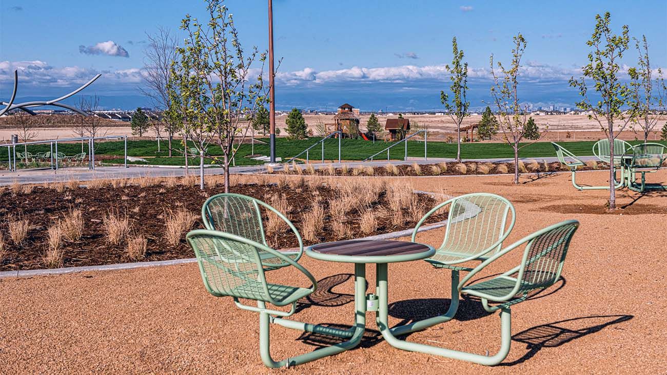 Woodrose at Painted Prairie - Landscaping - Lifestyle Photography