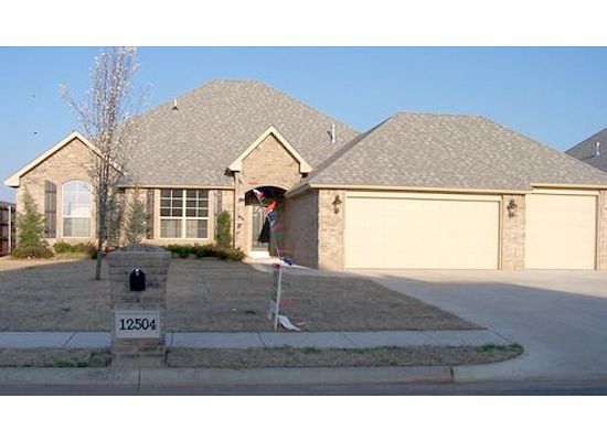 Manor Lake Hills,73072