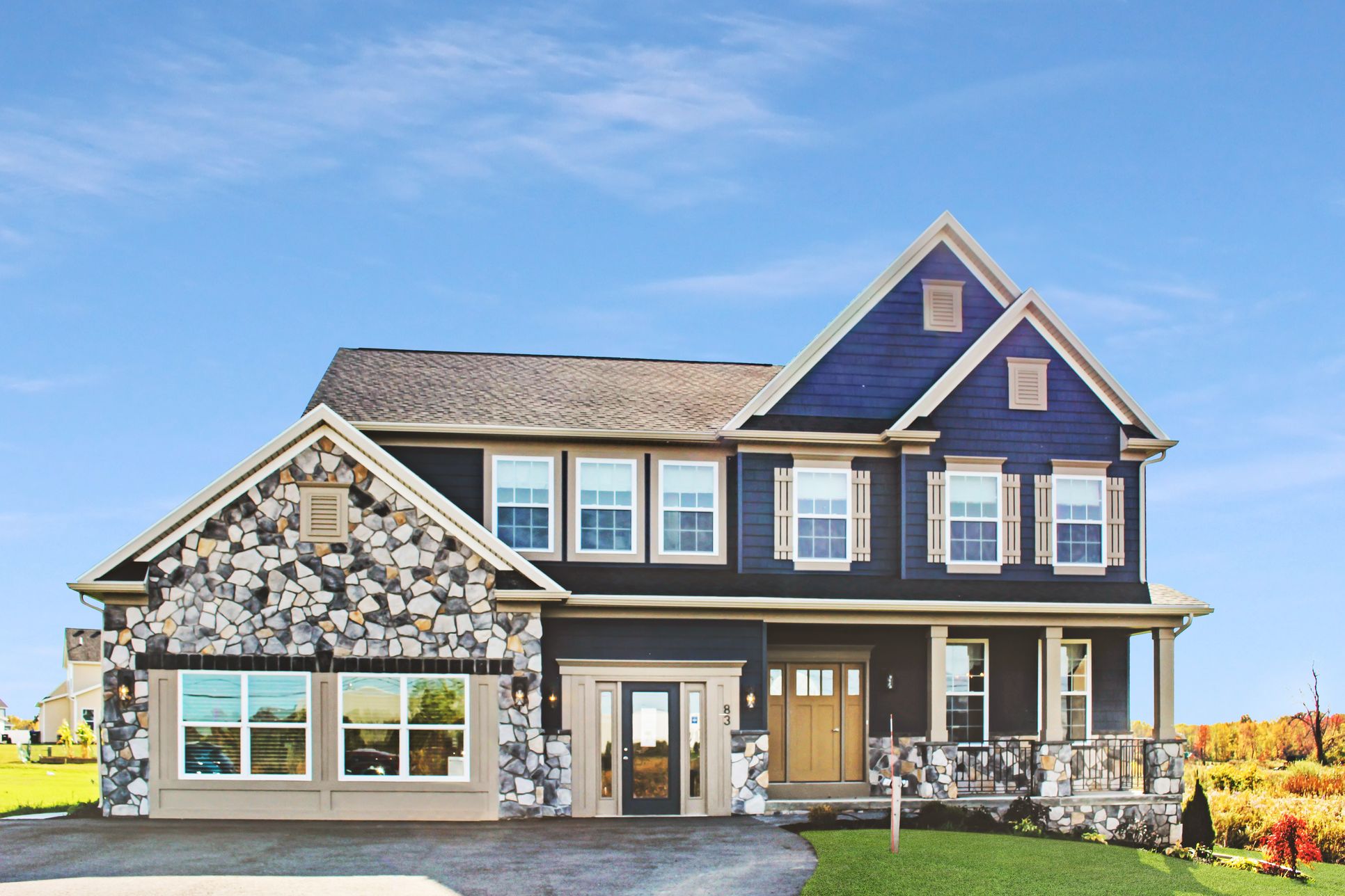 Clarion Exterior:Clarion Exterior