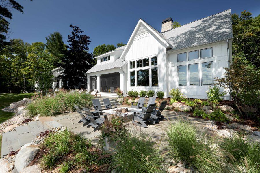 Falcon Custom Homes,49401