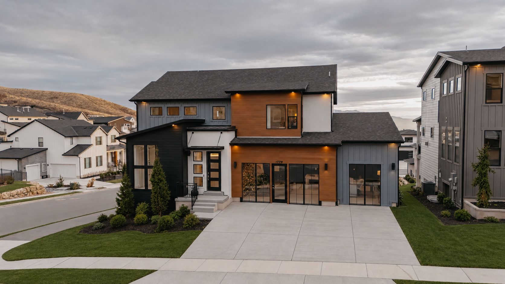 Canyon Point,84043