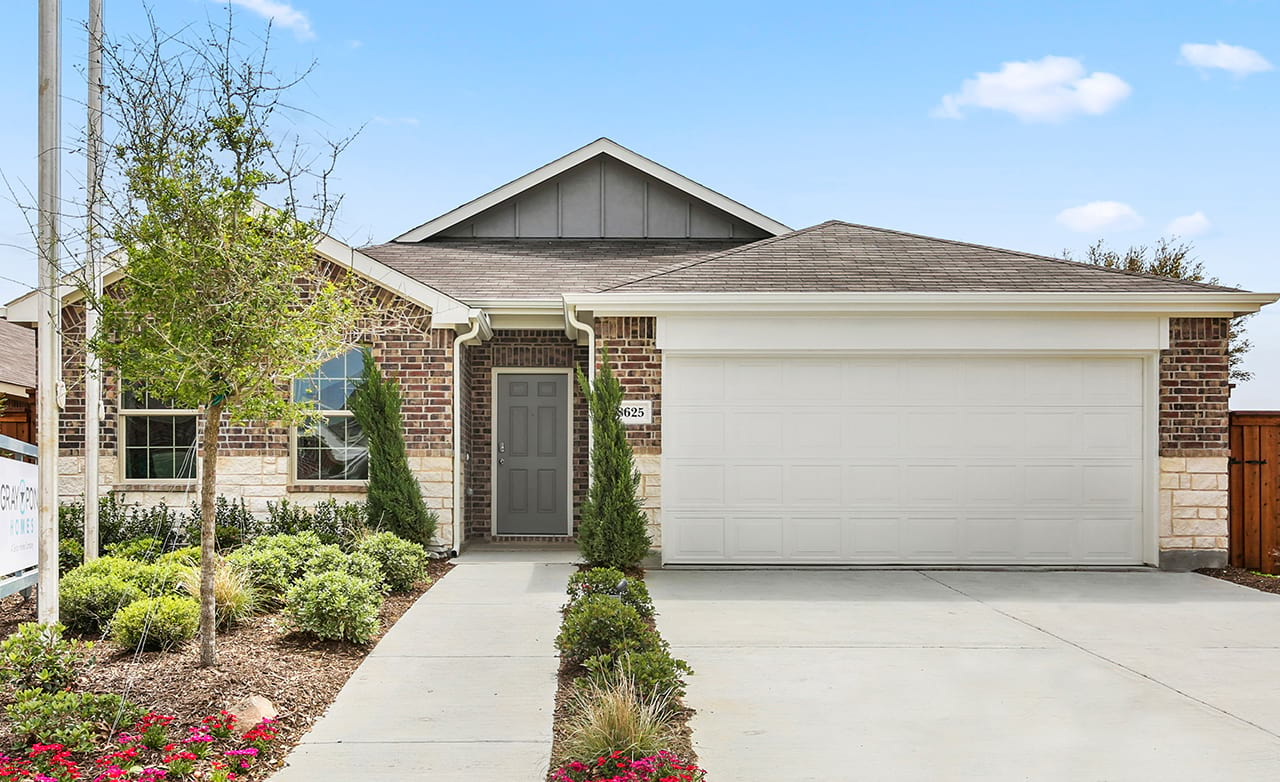 Summer Lakes Community