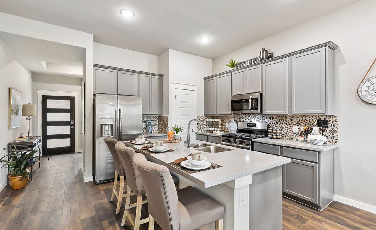 Cloverleaf - Kitchen