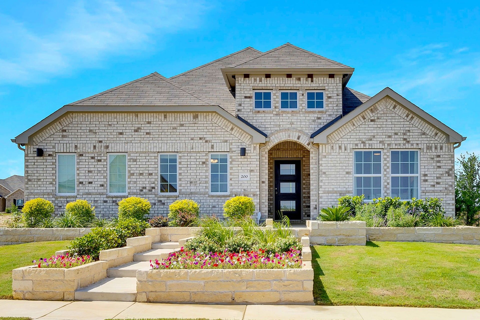 Paramount - Exterior:Paramount - Exterior