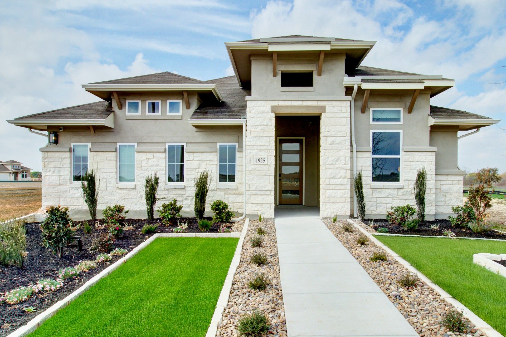 Meridian - Exterior:Meridian - Exterior
