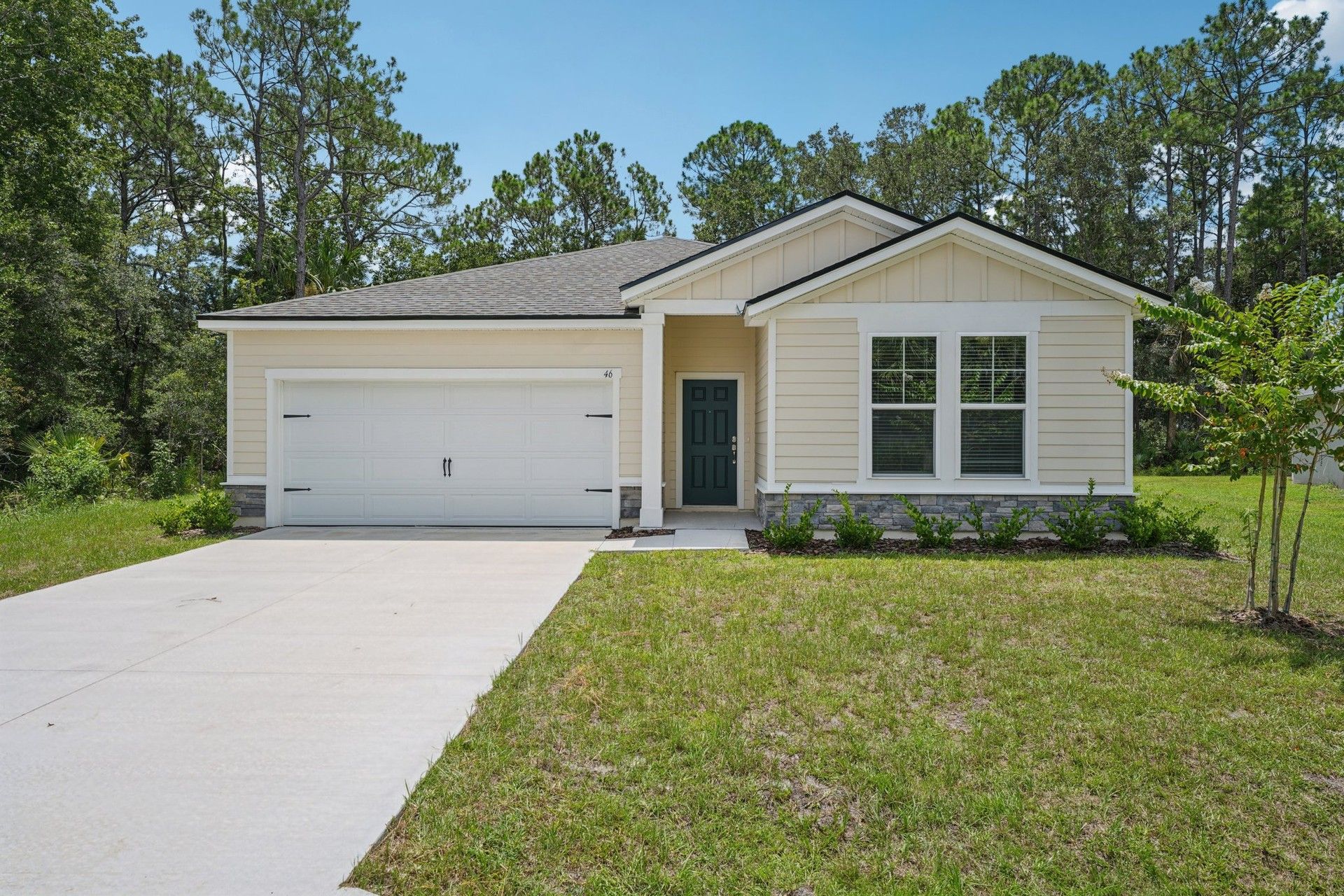 The Front Exterior of 46 Poplar Drive:The Front Exterior of 46 Poplar Drive