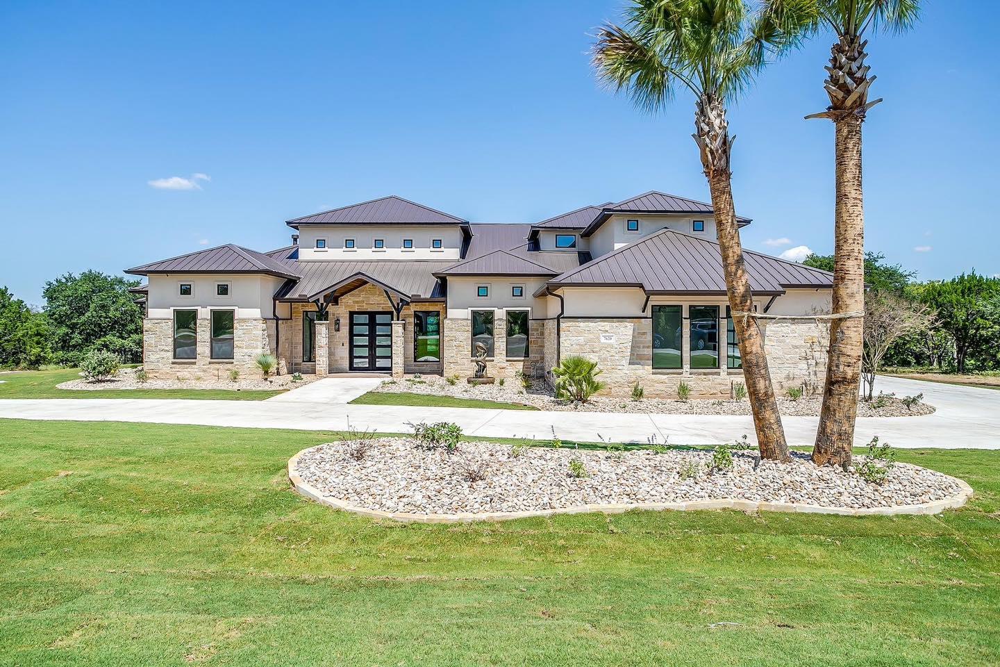 Gentry Custom Homes,76059