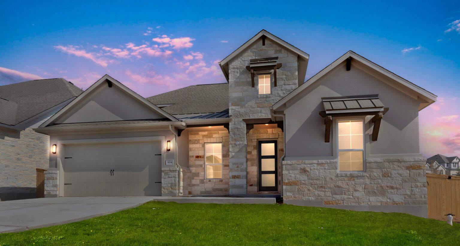 604 Crescent View Drive:Elevation