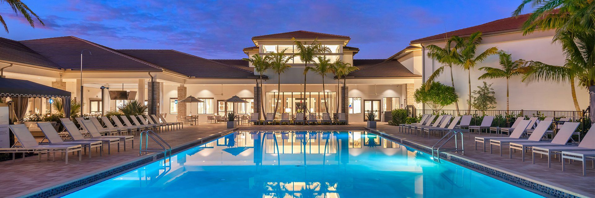 RESORT-STYLE POOLS .jpg