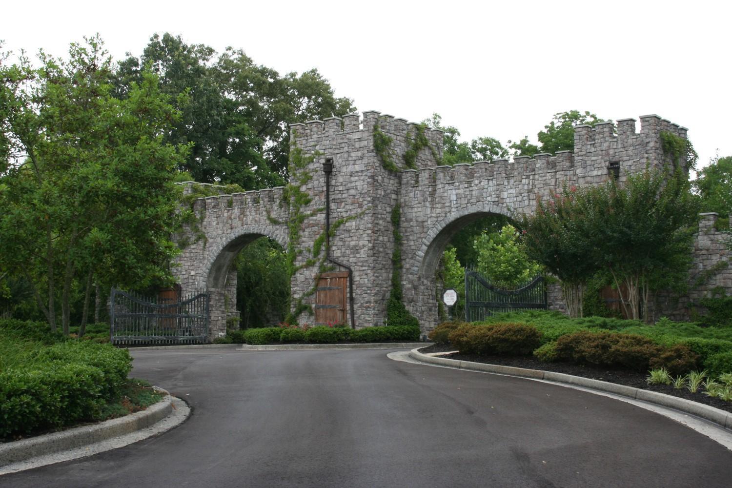 Castle Rock Entry