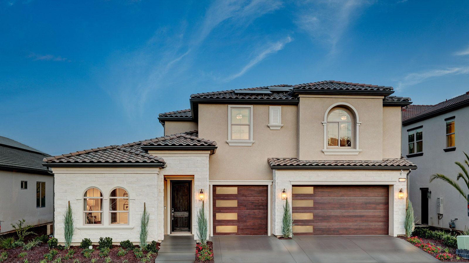 Aria | Formal Italian Exterior