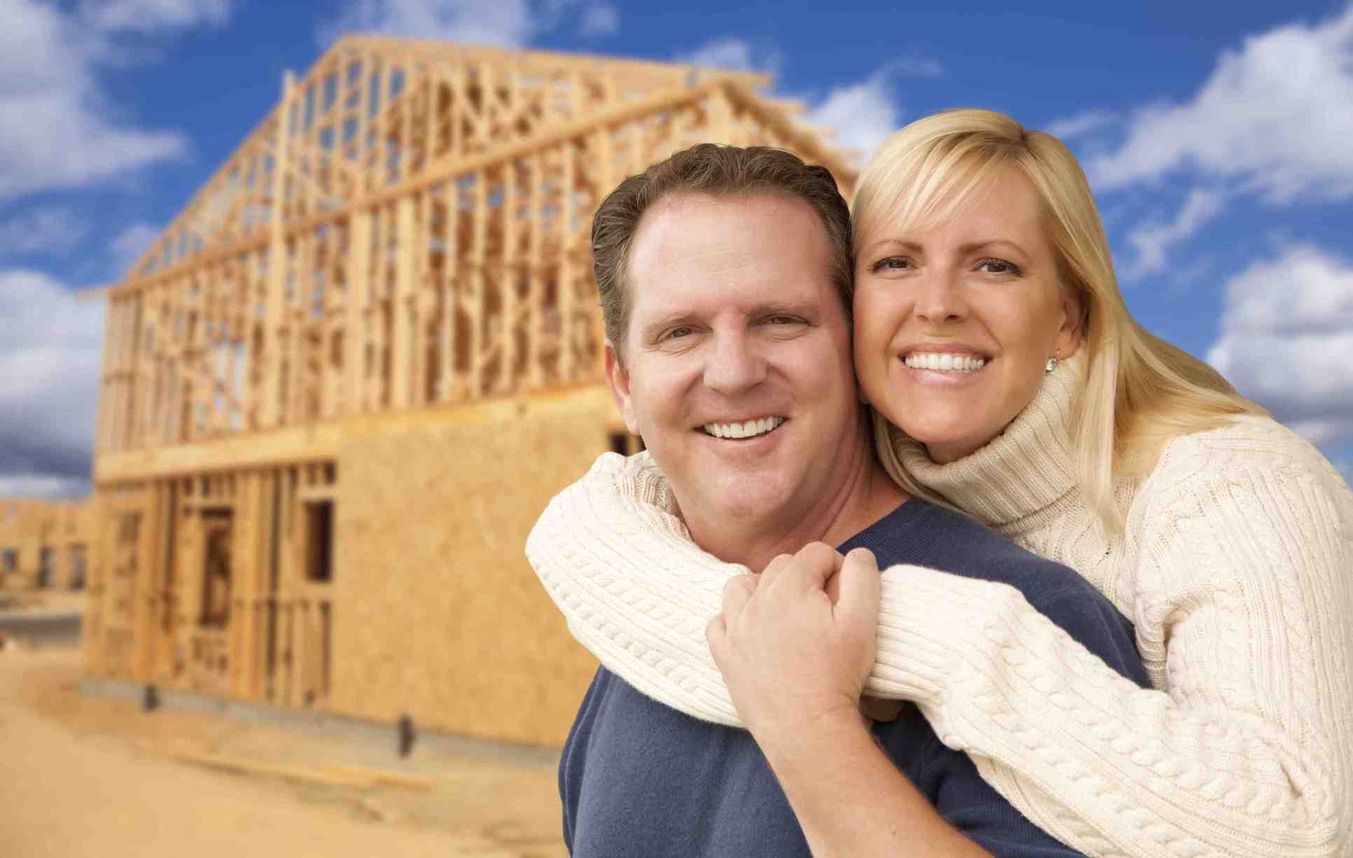 Buyers in front of New Home_0.jpg
