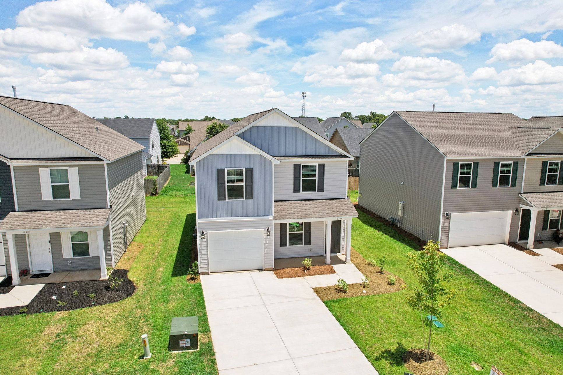 Brentwood Front Exterior 1:Brentwood Front Exterior 1