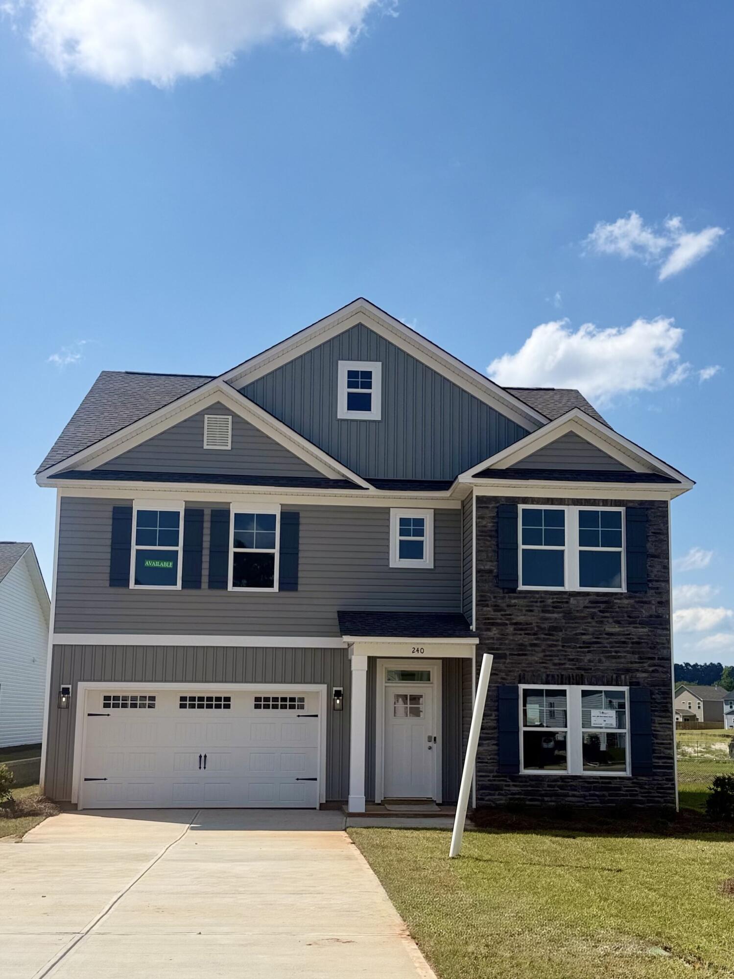 Exterior:240 RH