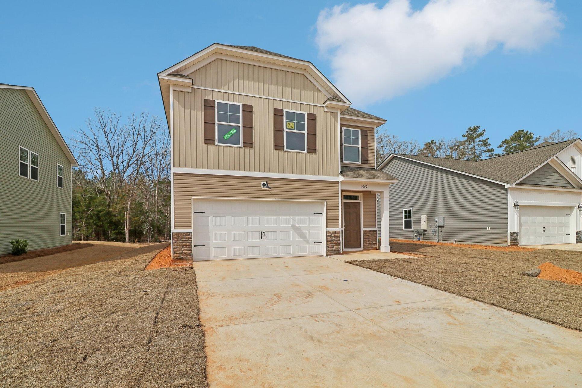 Exterior:3-web-or-mls-Flat Coat Ln-003 (1)